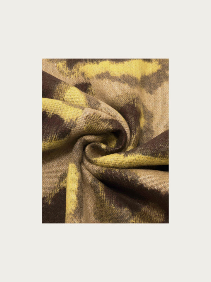 Cashmink-Schal mit abstrahiertem Leo-Design