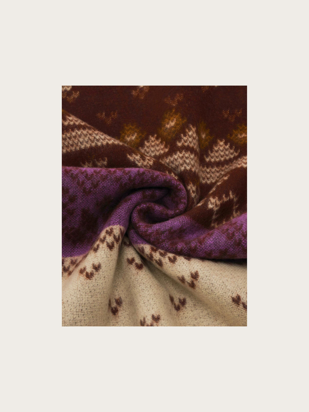 Cashmink-Schal mit winterlichem Muster-Mix