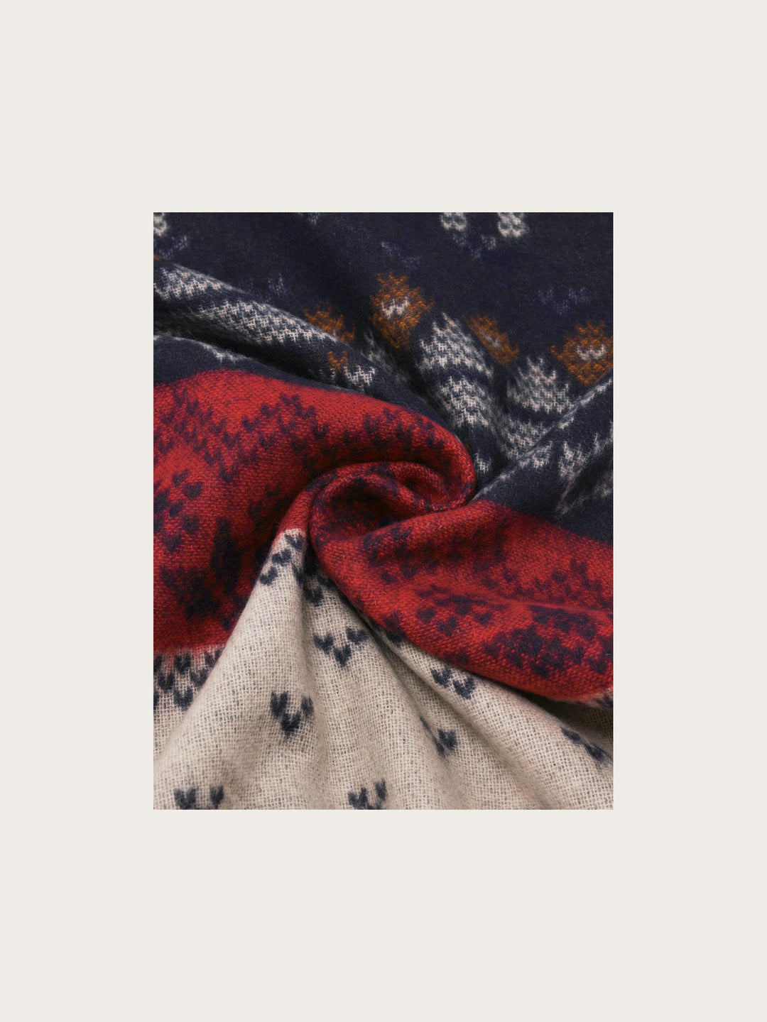 Cashmink-Schal mit winterlichem Muster-Mix