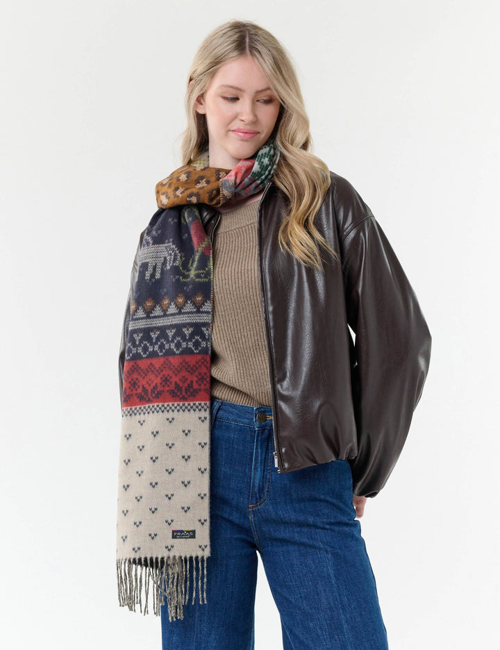 Cashmink-Schal mit winterlichem Muster-Mix