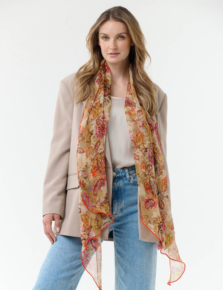 Langer Seidenschal mit Paisley-Design im Bias Cut