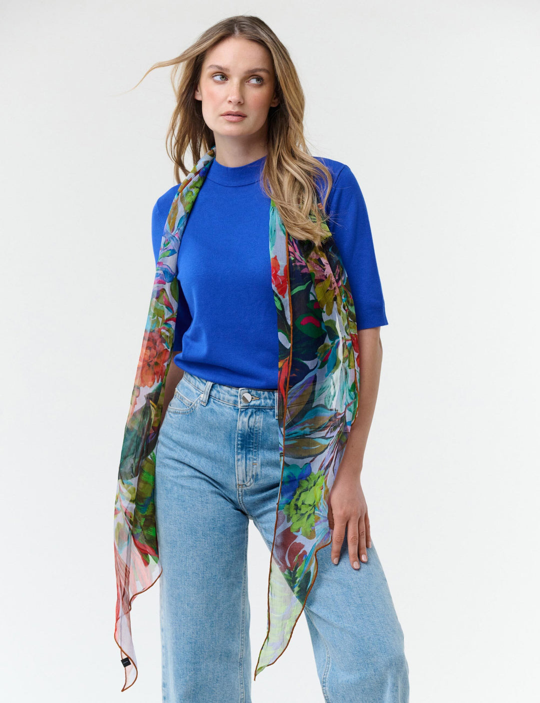 Langer Seidenschal mit Blumen-Design im Bias Cut