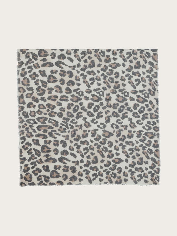 Leichte Stola mit Leo-Print