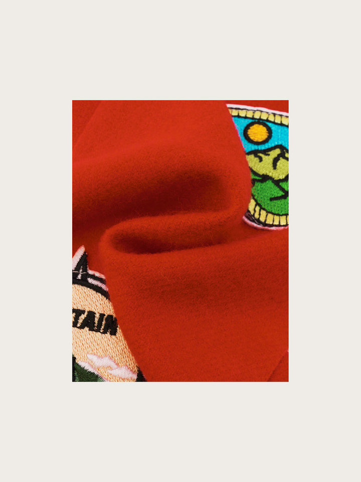 Schmaler Schal mit Retro-Patches