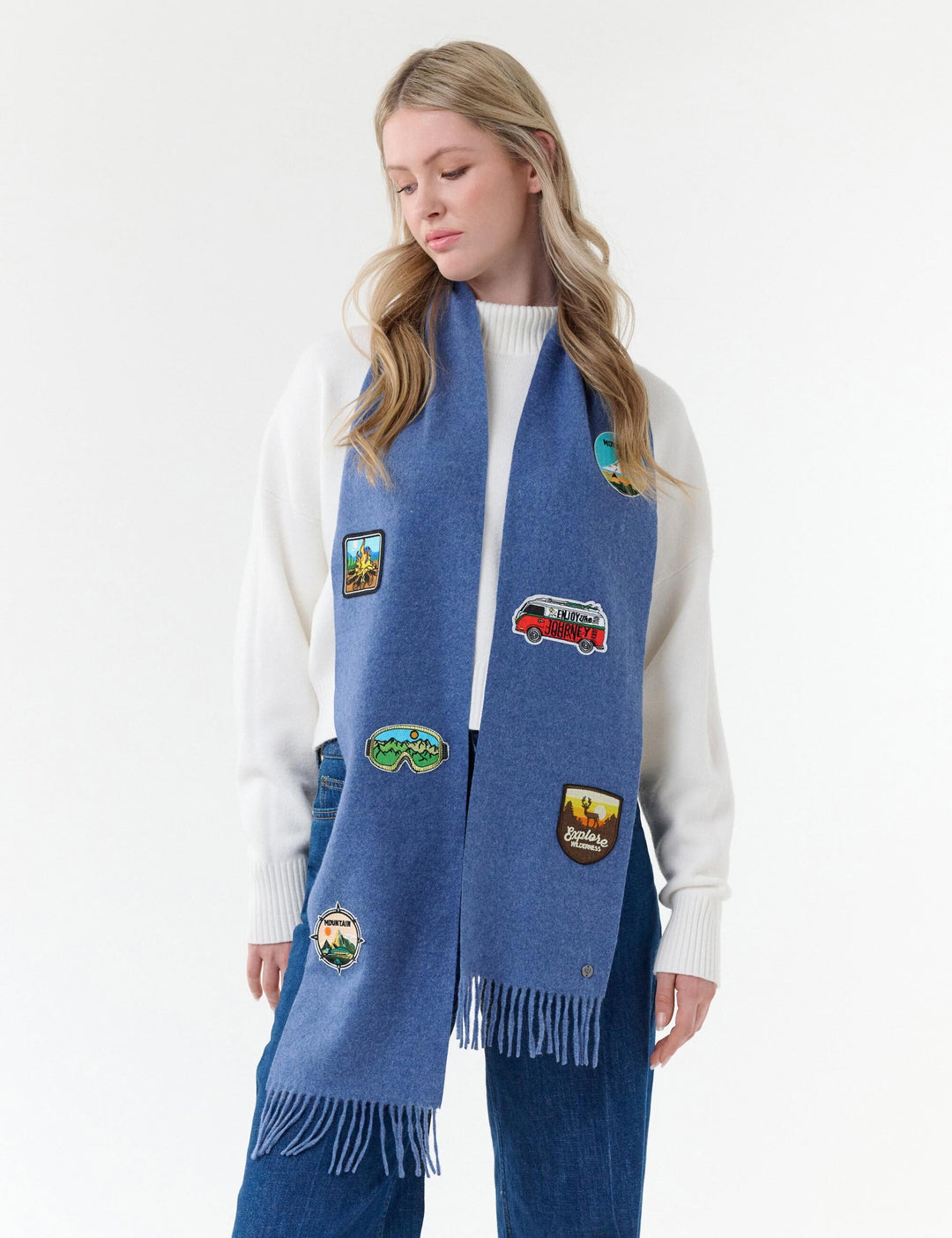 Schmaler Schal mit Retro-Patches