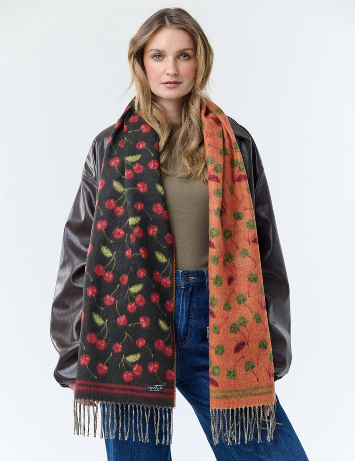 Doubleface Cashmink-Schal mit Kirschen-Design in knalligen Farben