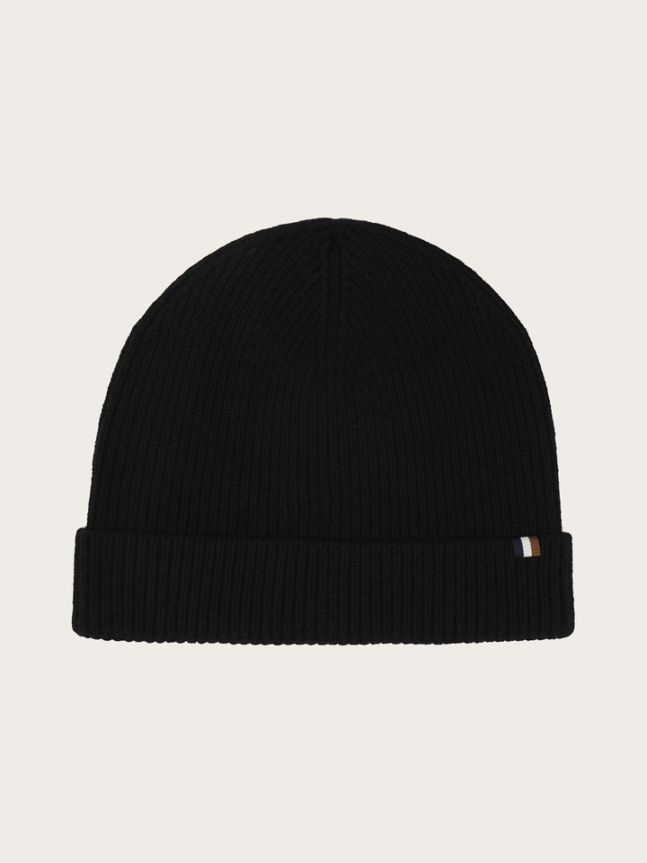 Einfarbige bugatti Beanie mit Signature-Flag