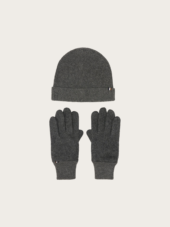 bugatti Geschenkset mit Beanie und Handschuhen