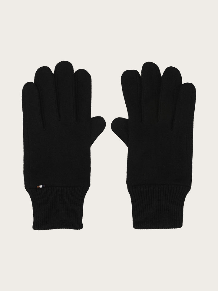 bugatti Geschenkset mit Beanie und Handschuhen