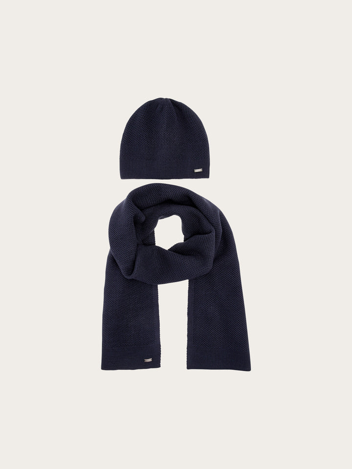 bugatti Geschenkset mit Beanie und Schal