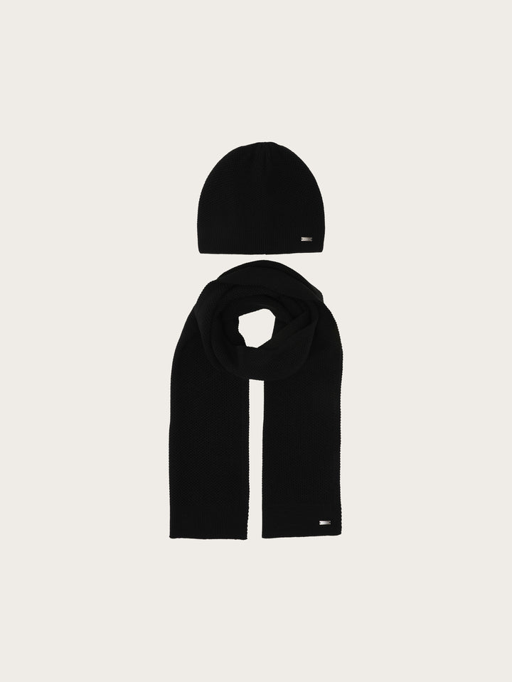 bugatti Geschenkset mit Beanie und Schal