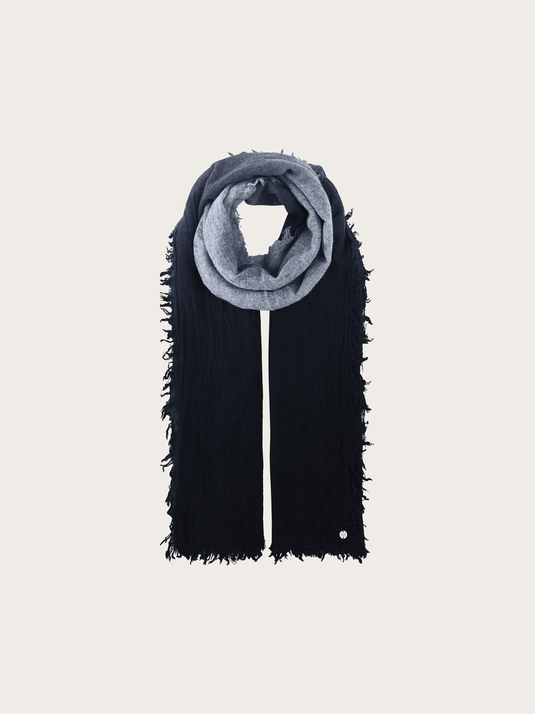 Wollschal im Ombré-Design