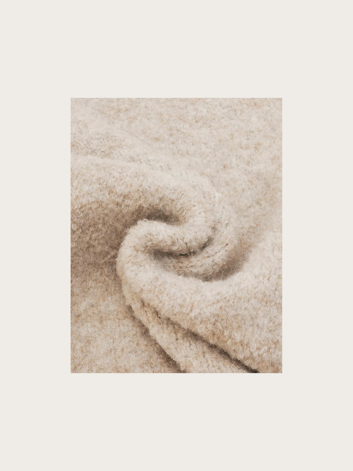 Sustainability Edition - Einfarbiger, kuscheliger Strickschal