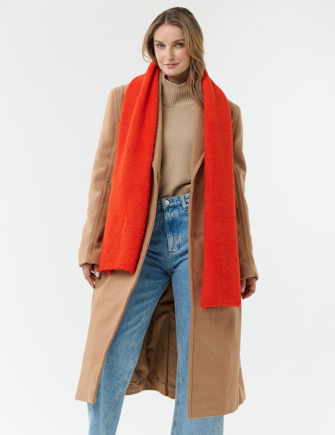 Sustainability Edition - Einfarbiger, kuscheliger Strickschal
