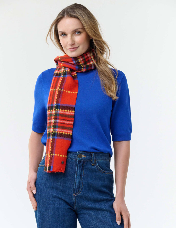 Karierter Wollschal in auffälligen Farben