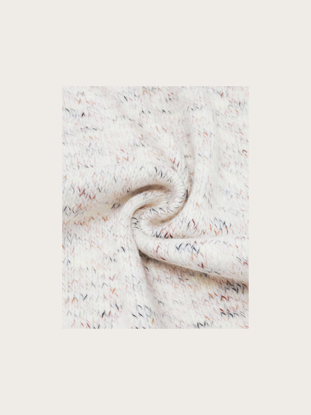 Melierter Strickschal mit Glitzer im Bias Cut