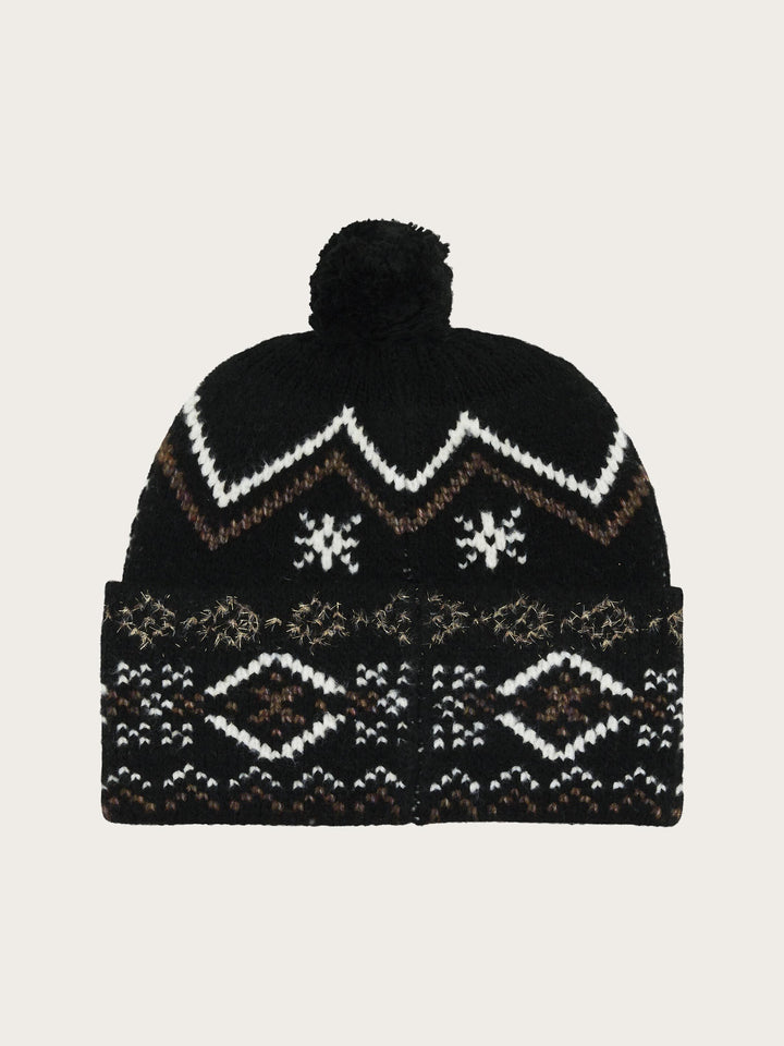 Strickmütze mit winterlichem Norweger-Muster und Bommel