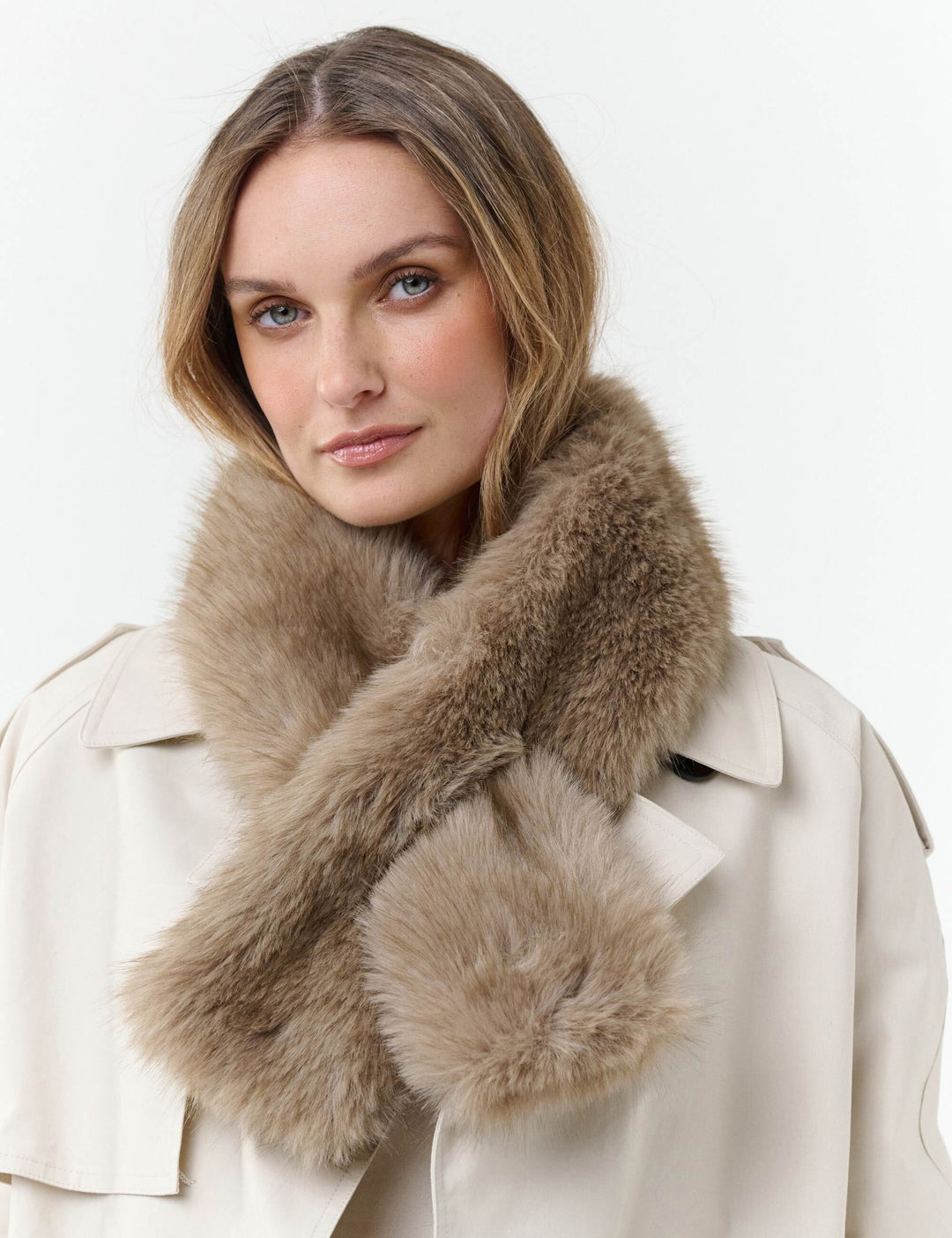 Eleganter Loevenich Fake Fur Schal