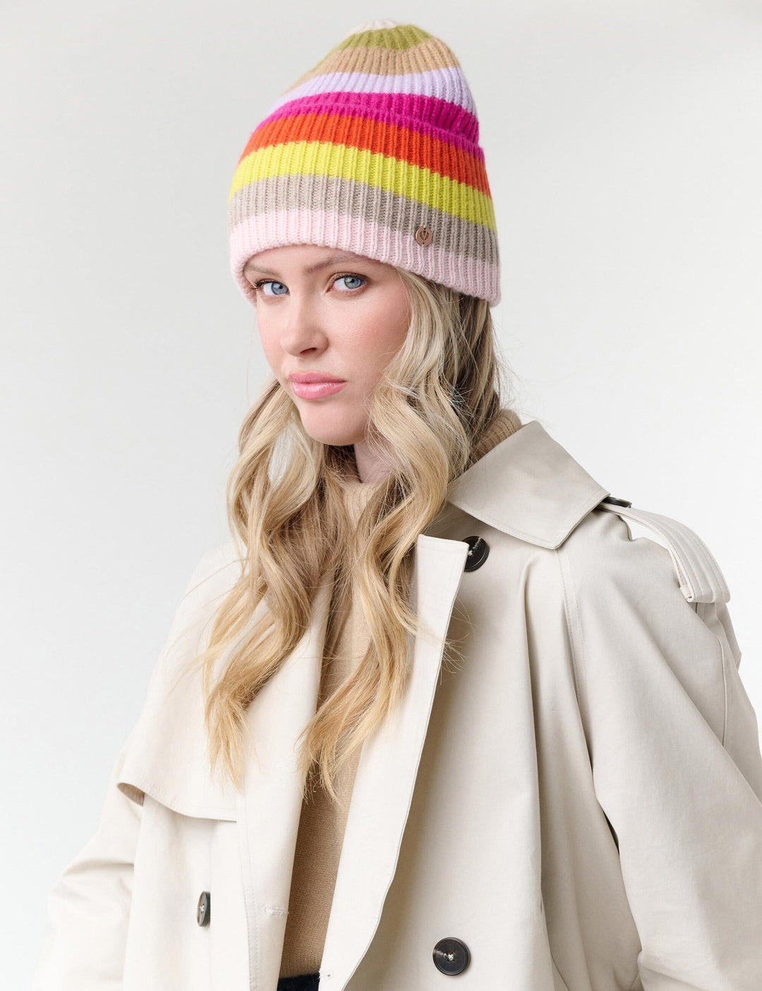 Gerippte Strick-Beanie mit breiten Streifen und breitem Umschlag