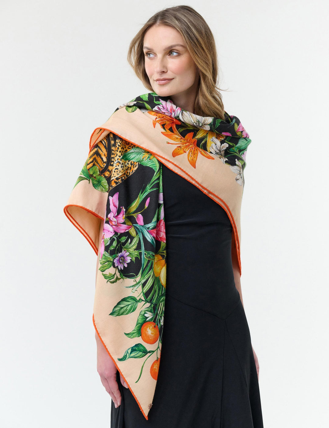 XL-Tuch aus Wolle und Seide mit Dschungel-Design