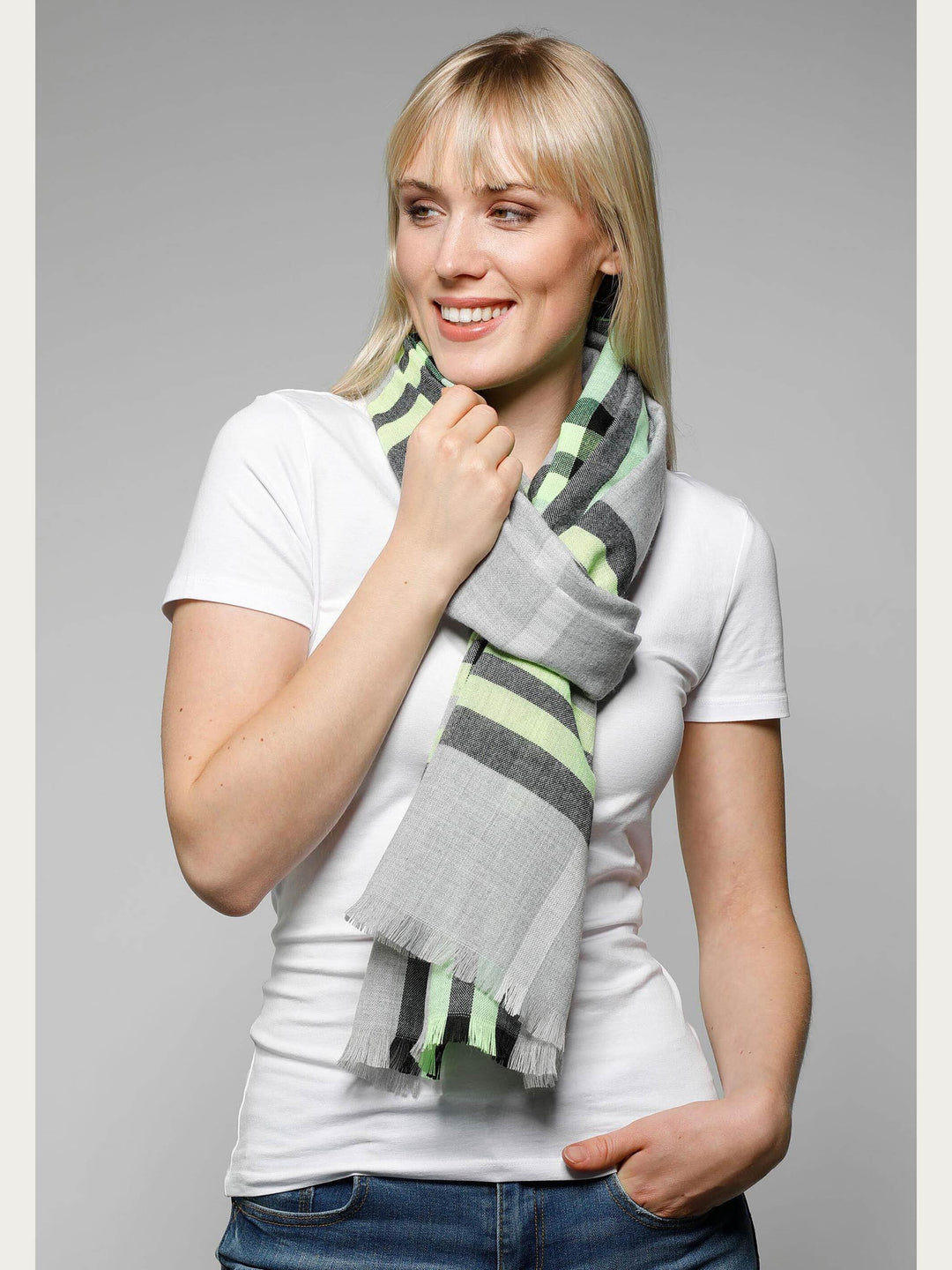 Stola mit FRAAS Plaid - Made in Germany