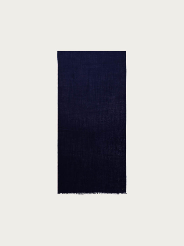 Einfarbiger Schal aus reiner Wolle