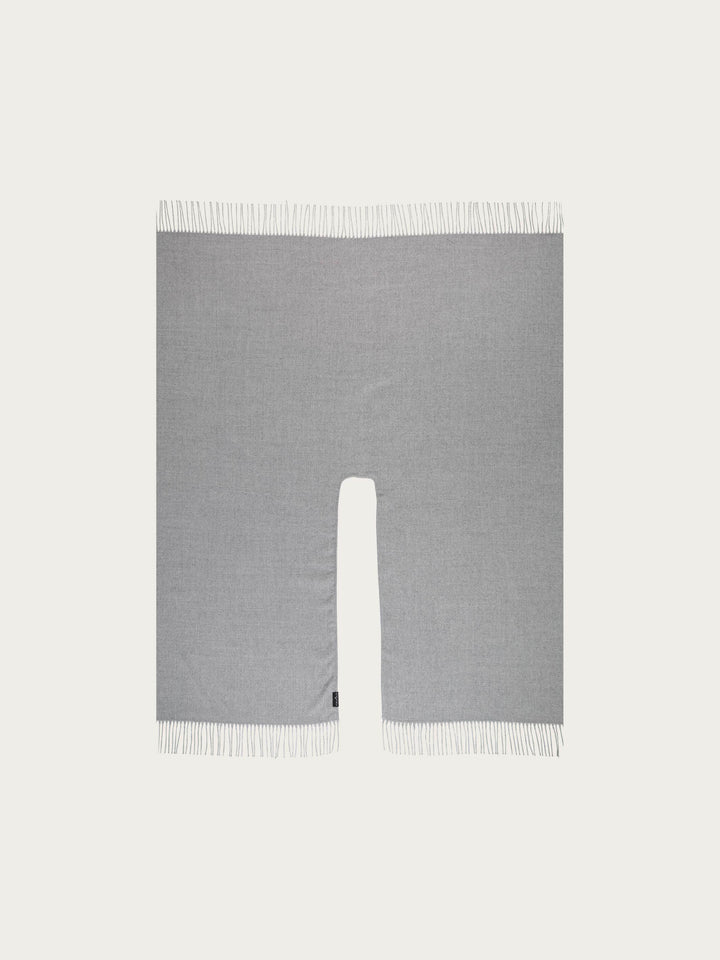 Einfarbiger Poncho aus reinem Polyacryl