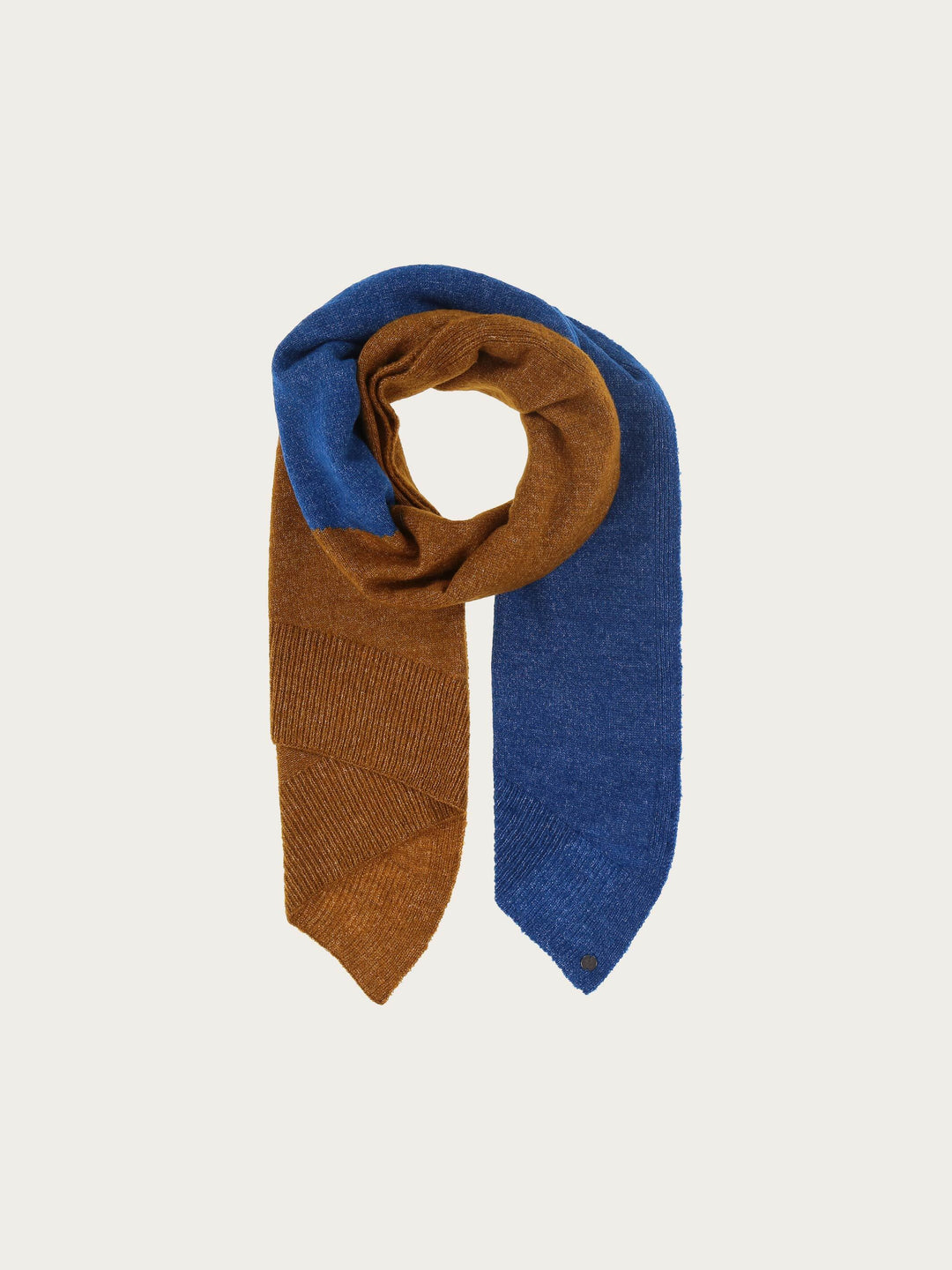 Sustainability Edition - Zweifarbiger Strickschal mit Bias Cut