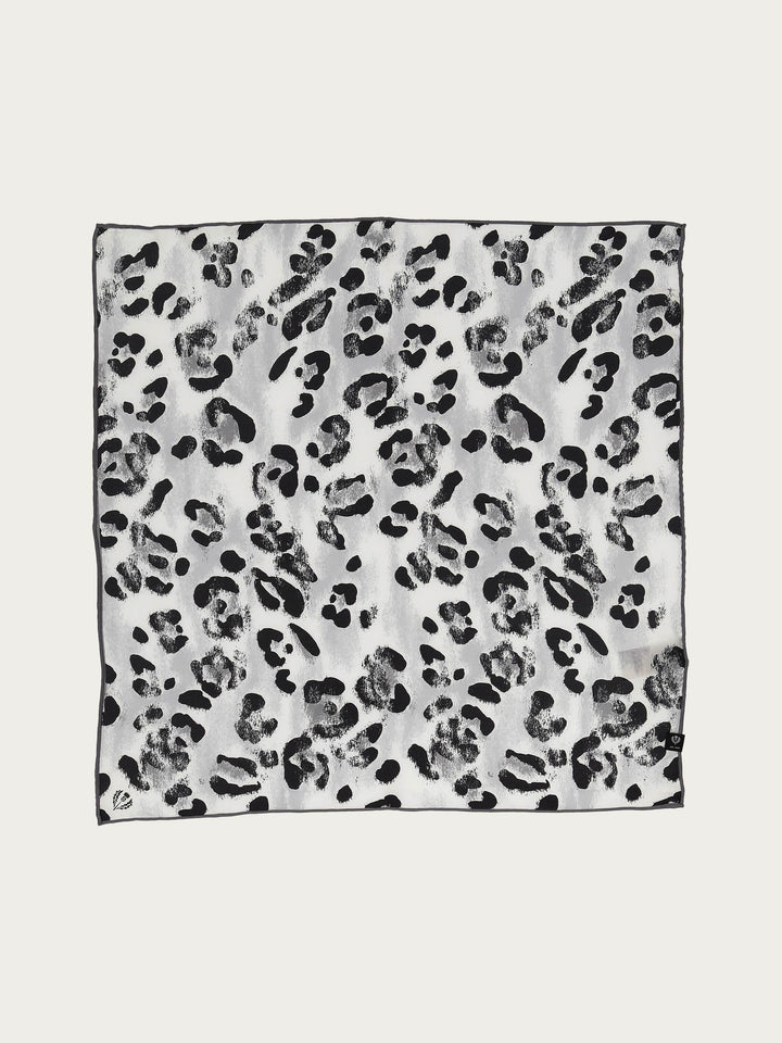 Nickituch aus reiner Seide mit Animal Print