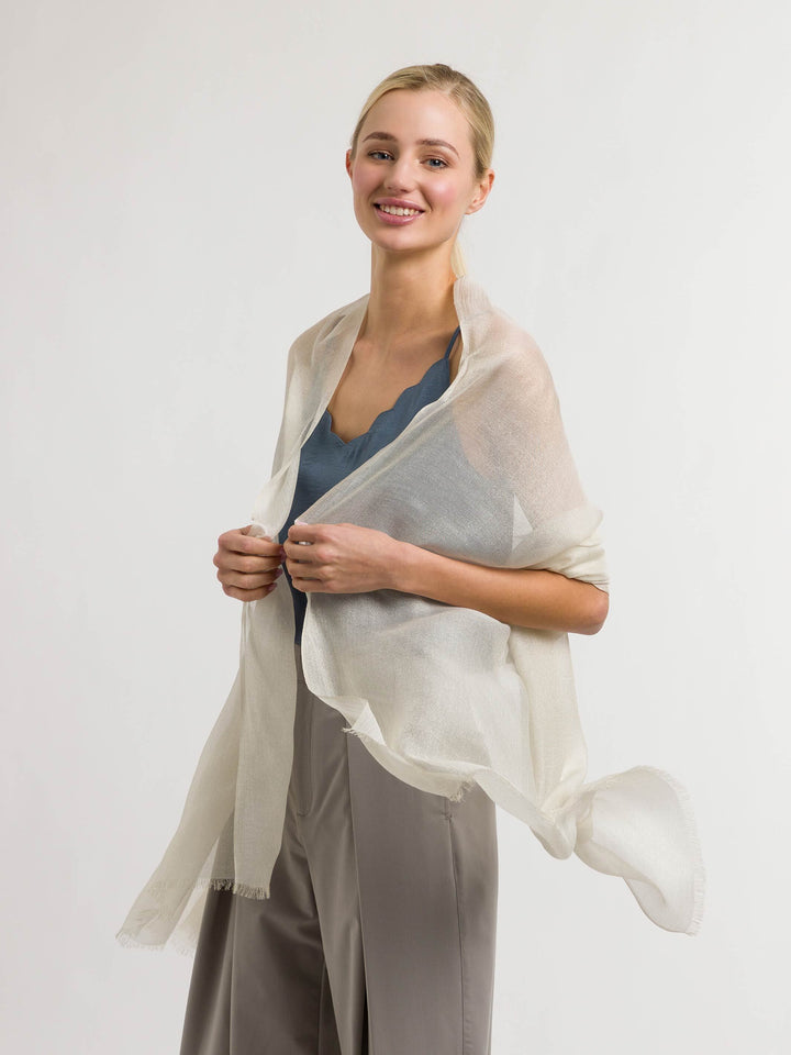 Stola mit zartem Glitzer