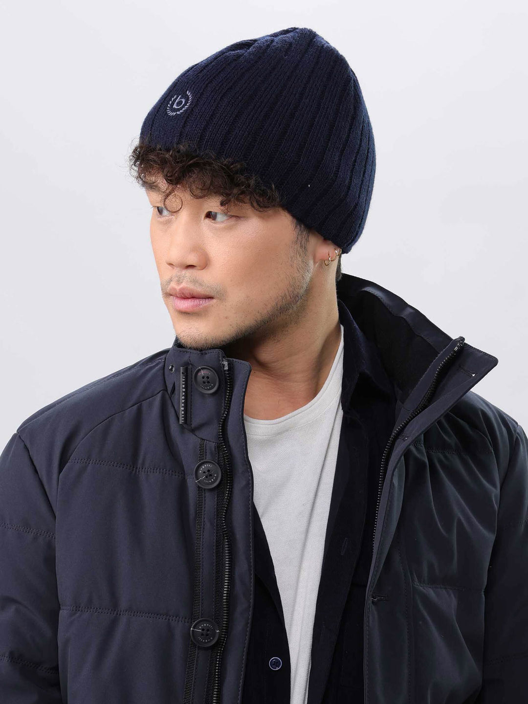 Einfarbige winddichte Beanie mit bugatti Logo