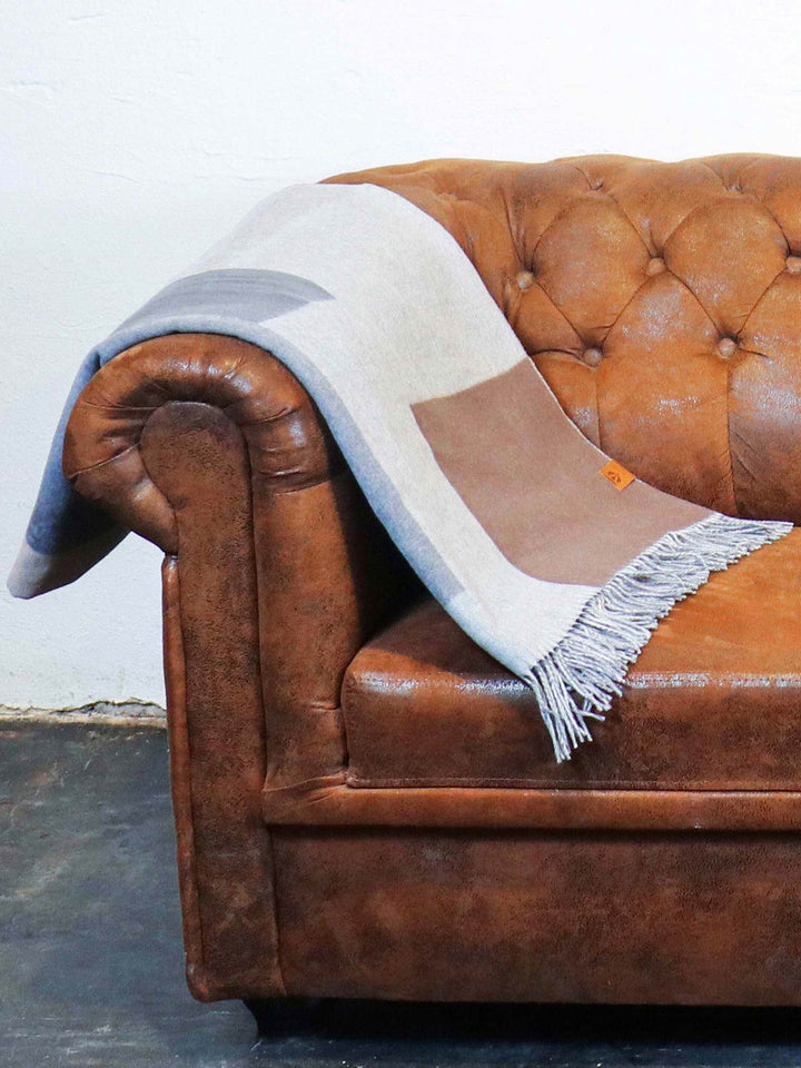 Cashmink-Decke mit Colour Block Design - Made in Germany