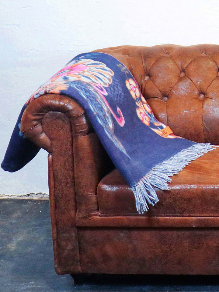 Sustainability Edition - Cashmink-Decke mit Blumenranken-Design - Made in Germany