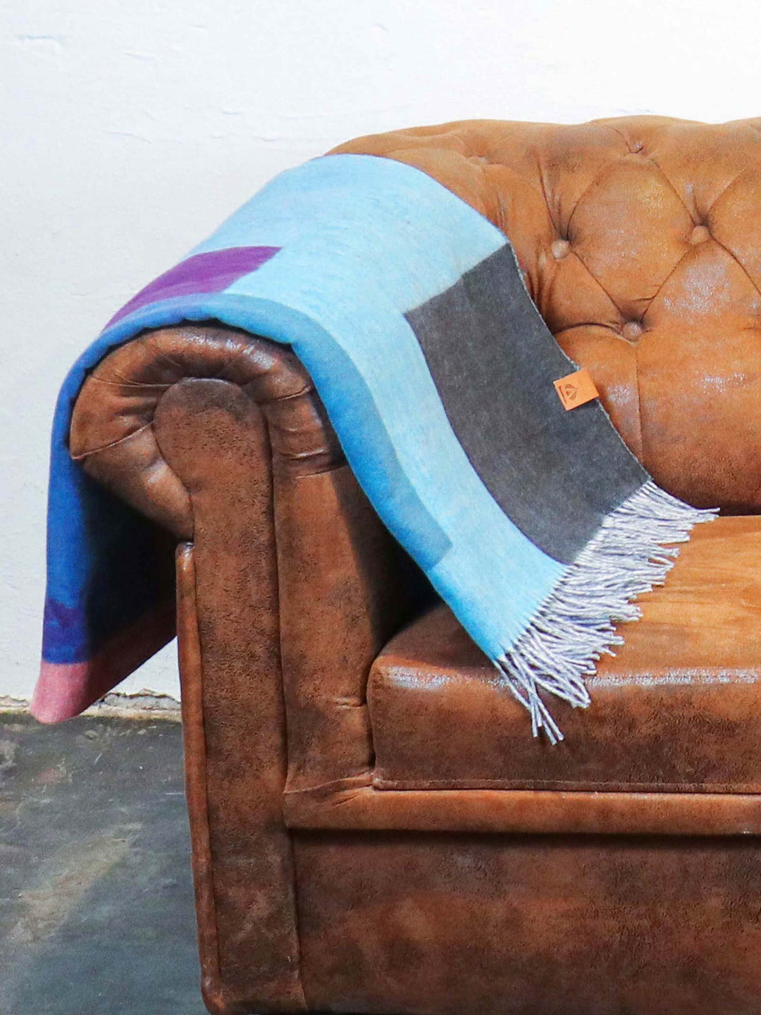 Sustainability Edition - Cashmink-Decke mit Colour Block Design - Made in Germany