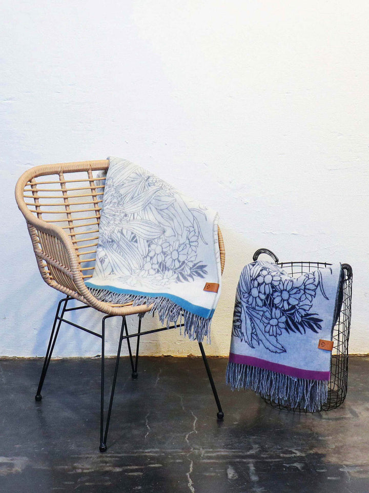 Cashmink-Decke mit Blumen-Design - Made in Germany