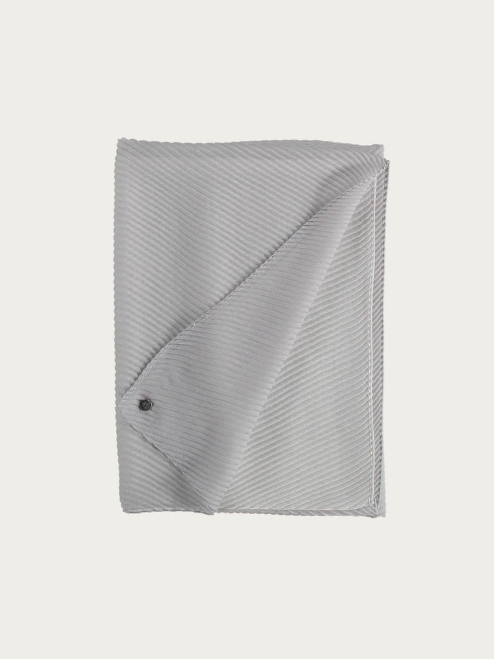 Plissee-Stola mit Ombré-Effekt