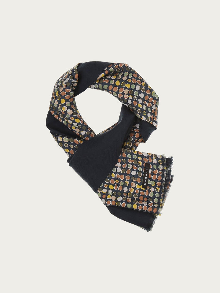 Leichter bugatti Doubleface-Schal mit Grafikprint in Wollmischung