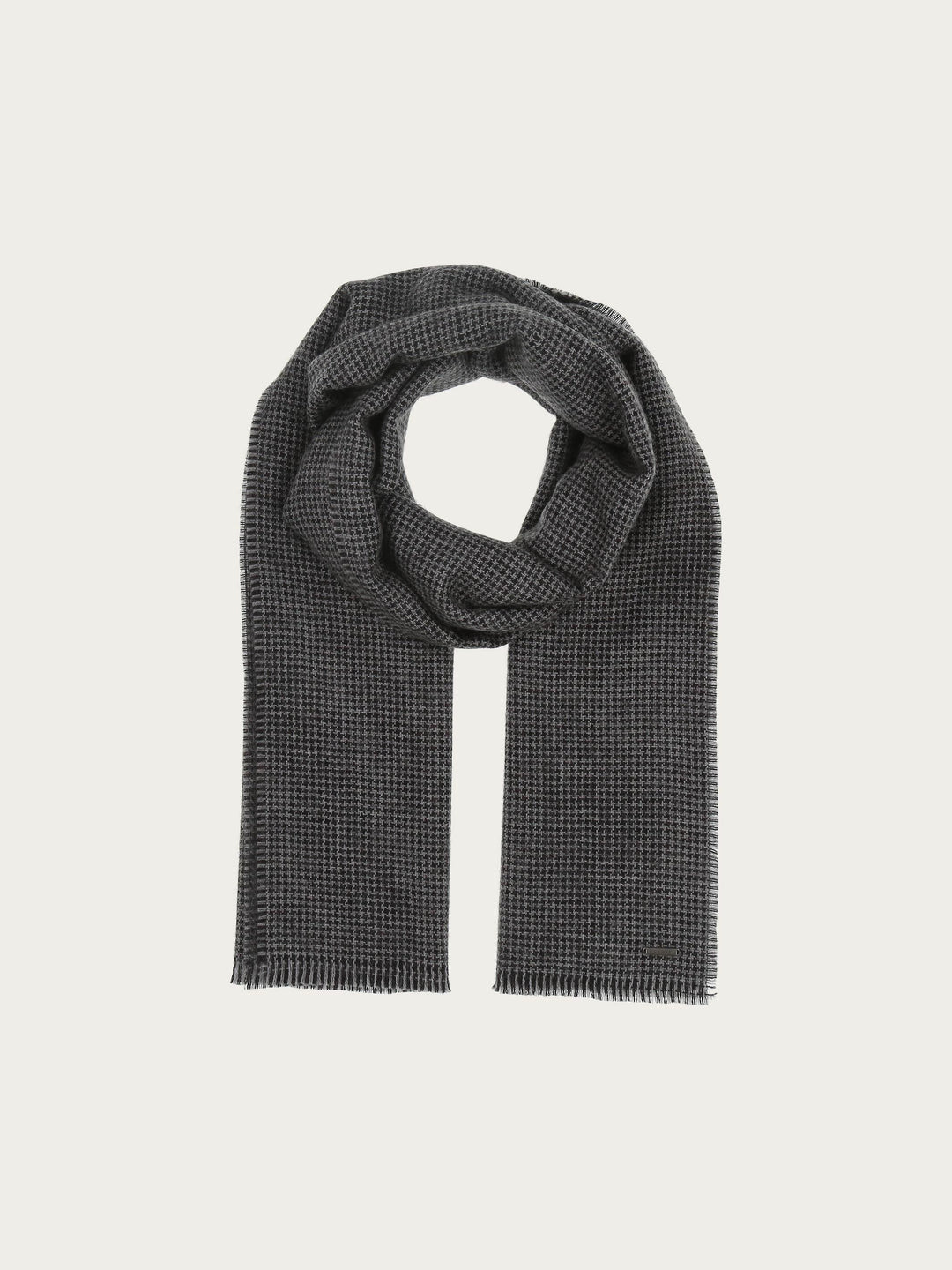 Leichter bugatti Schal im Boxkaro-Muster