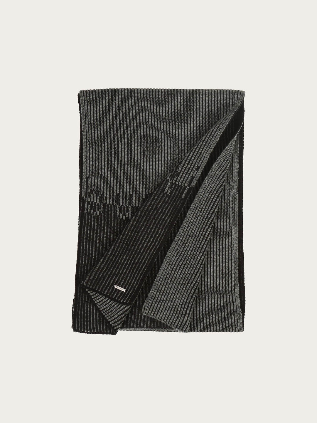 Strickschal mit bugatti-Schriftzug in Wollmischung