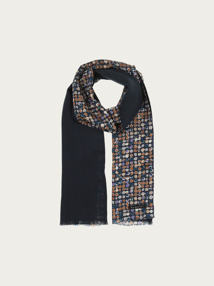 Leichter bugatti Doubleface-Schal mit Grafikprint in Wollmischung