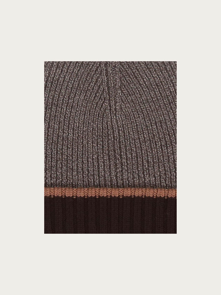 Hochwertige Beanie mit bugatti-Label