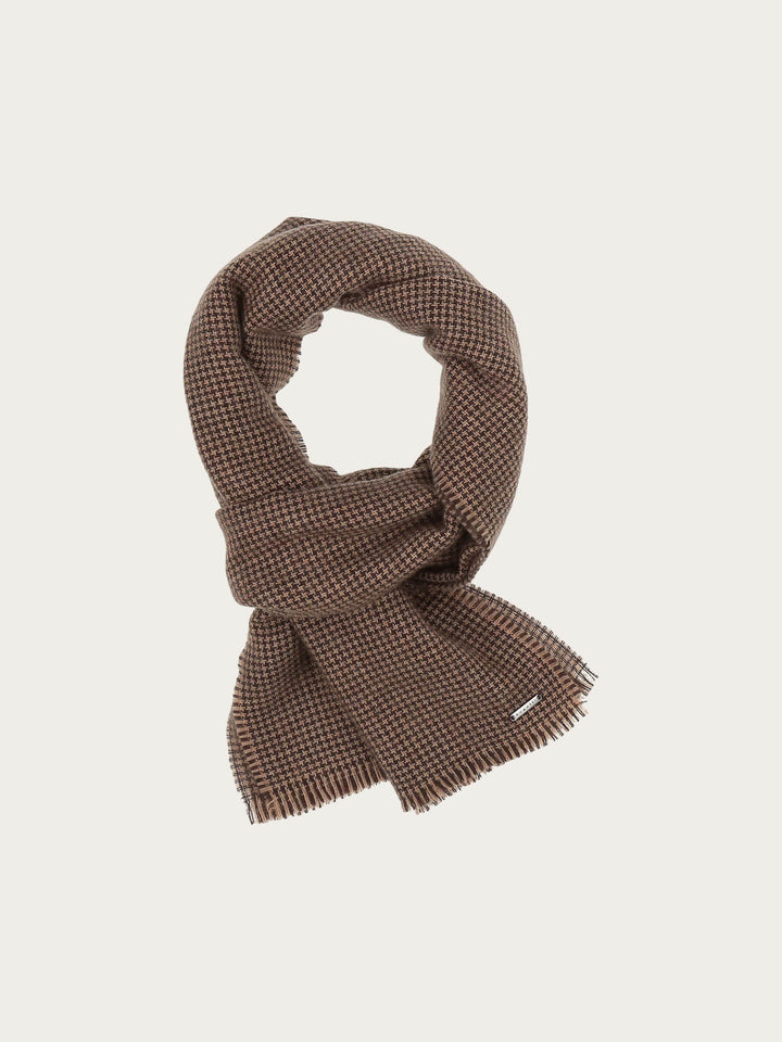 Leichter bugatti Schal im Boxkaro-Muster