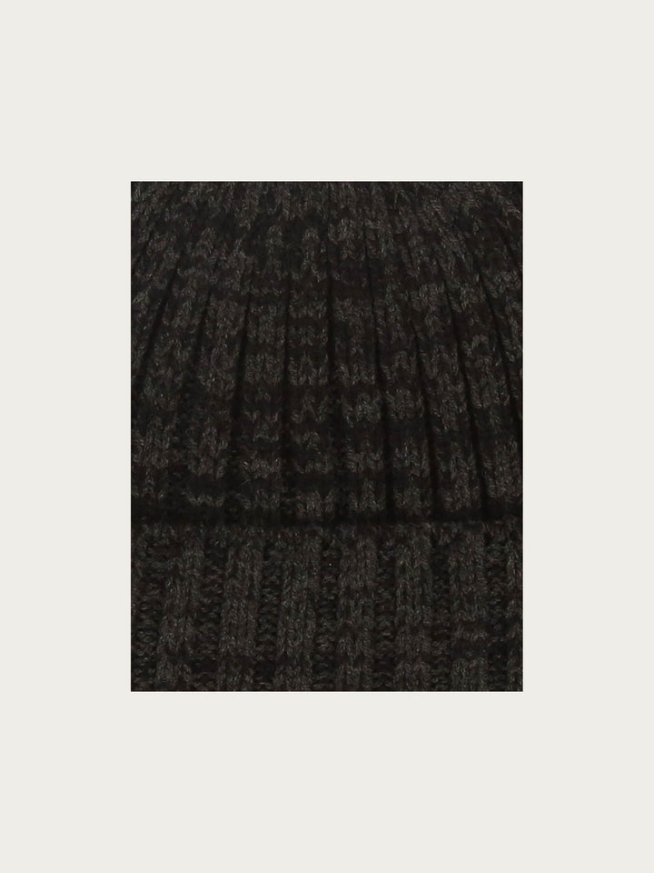 Gestrickte zweifarbige Beanie mit bugatti-Label