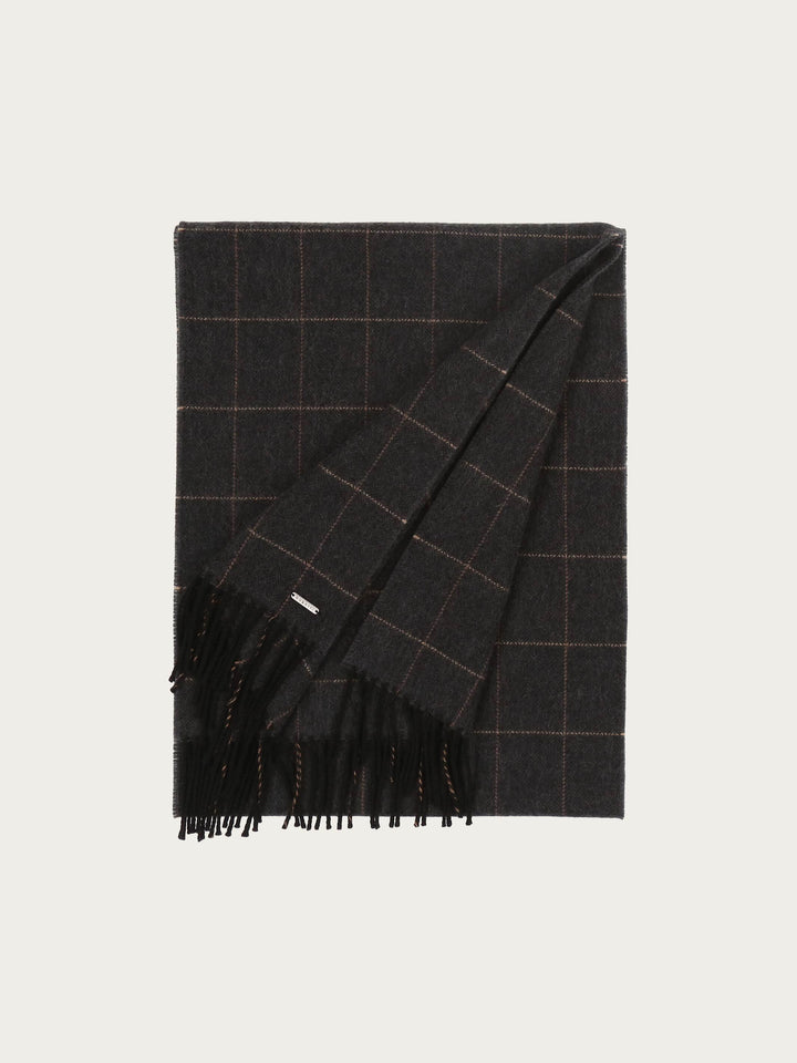 Eleganter bugatti Webschal aus reiner Wolle