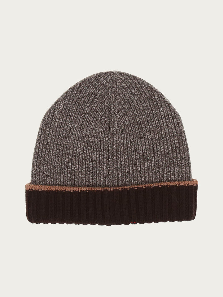 Hochwertige Beanie mit bugatti-Label