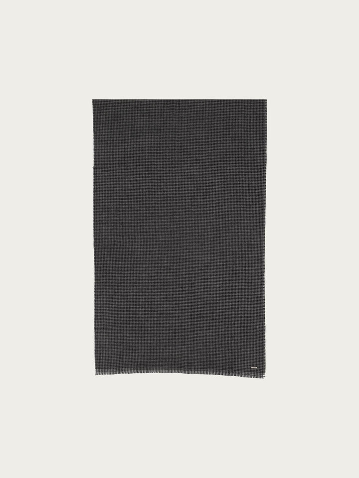 Leichter bugatti Schal im Boxkaro-Muster