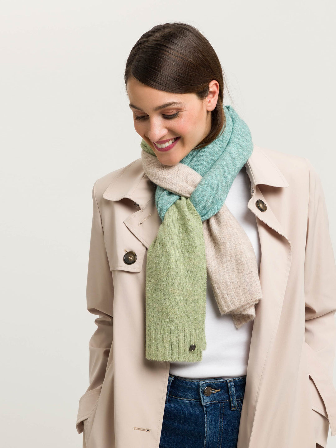 Sustainability Edition - Gestrickter Schal mit Blockstreifen
