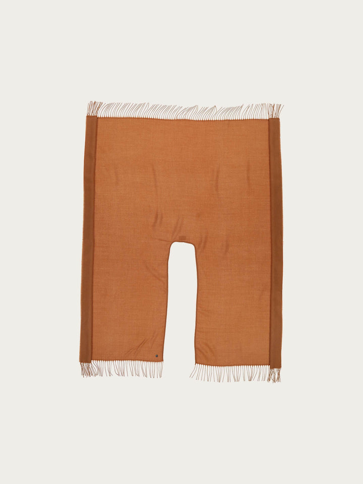 Einfarbiger Poncho aus reinem Polyacryl