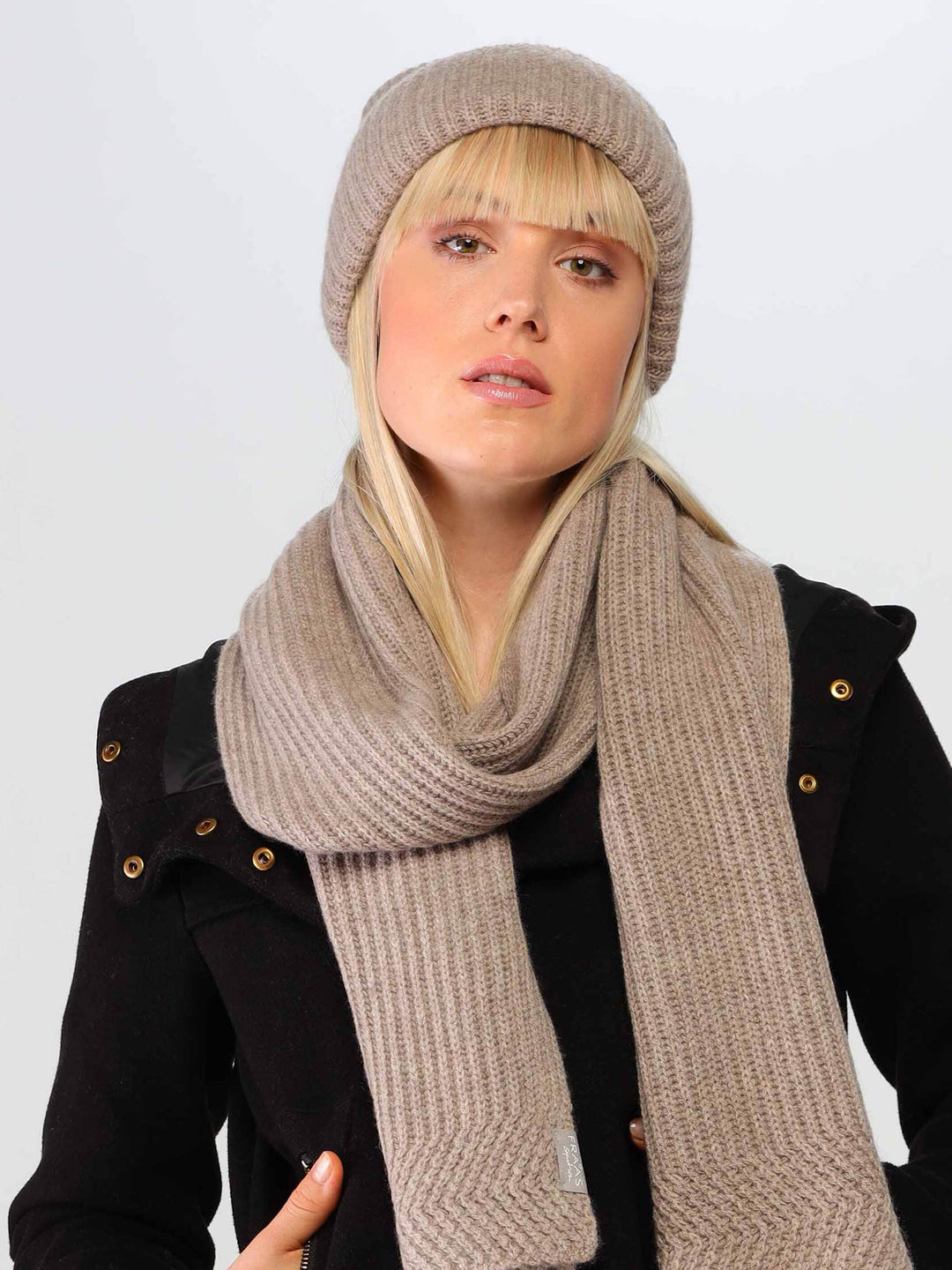 Grobstrick-Mütze aus reinem Kaschmir