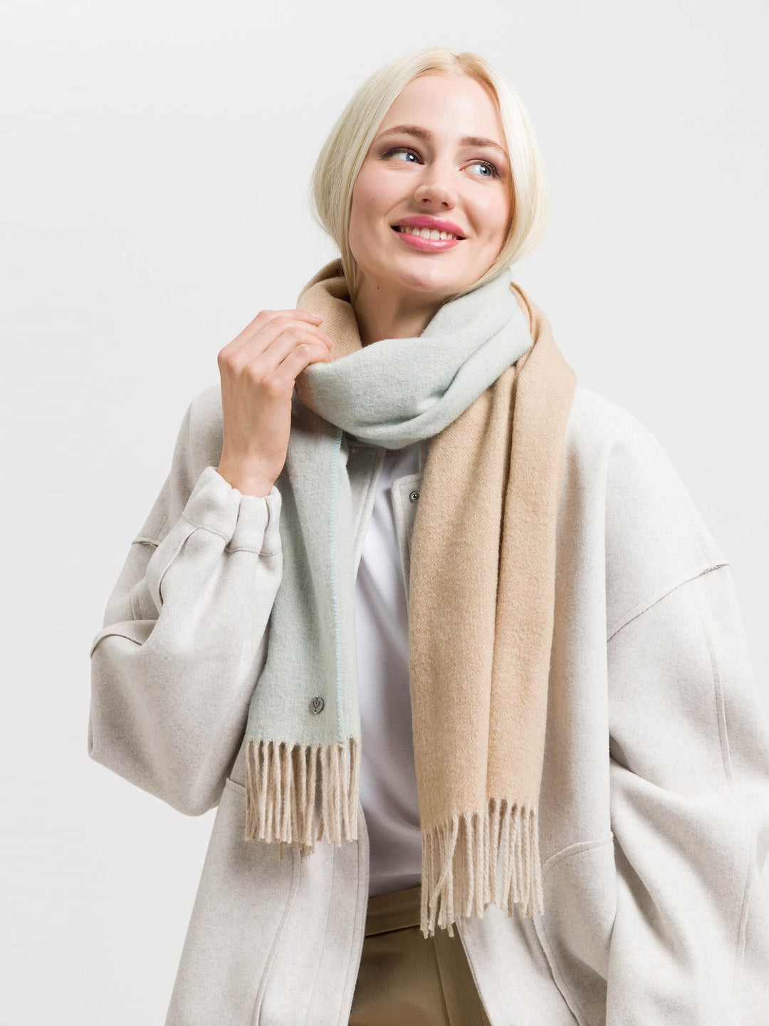 Sustainability Edition - Zweifarbiger Schal in Wollmischung